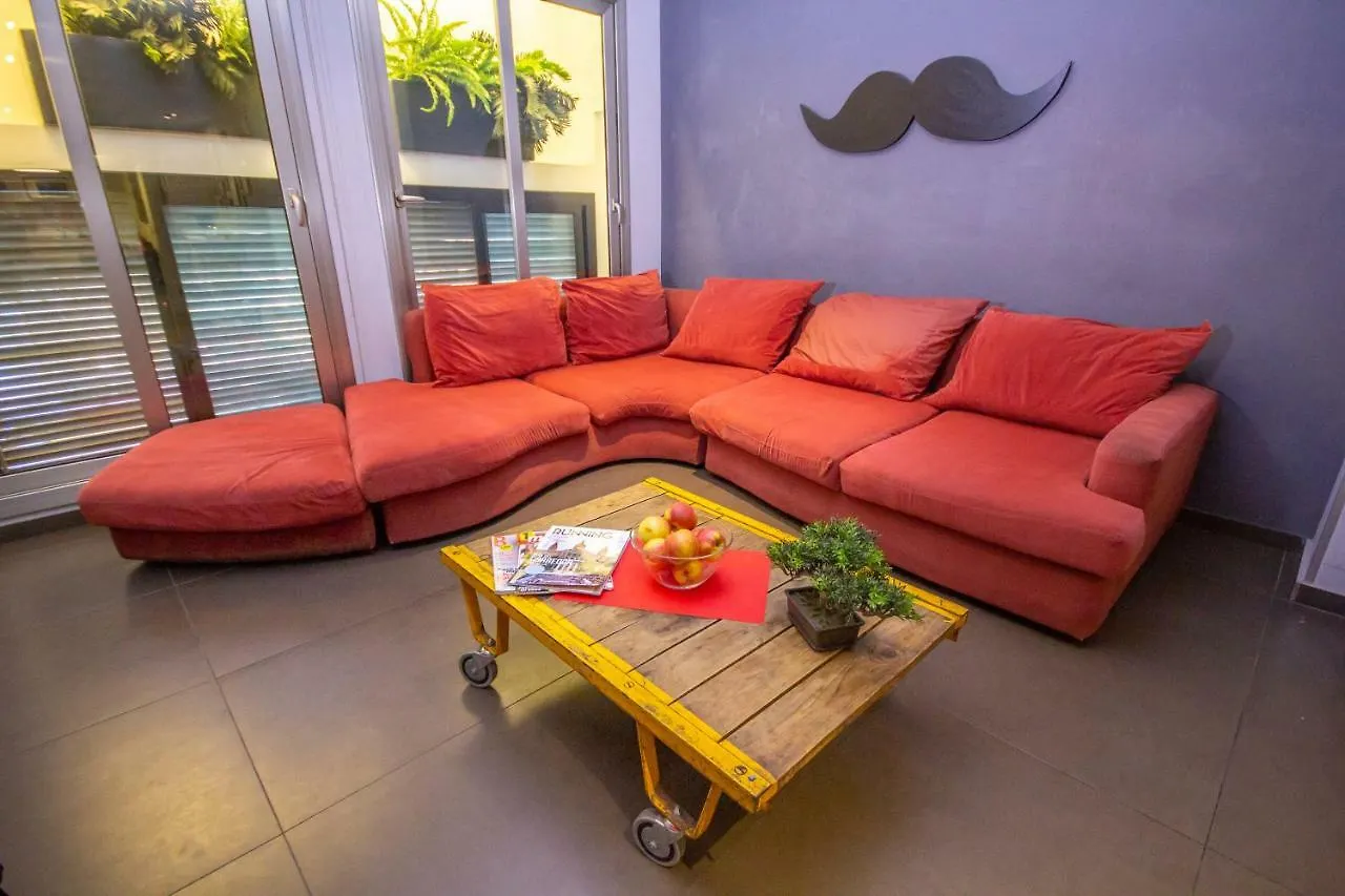 Don Moustache Boutique Hostel Barcelona